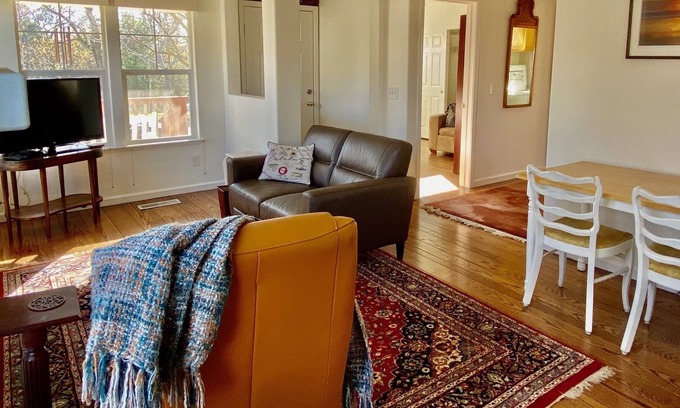 Petaluma House | Serene & Sunny Home on Greenbelt