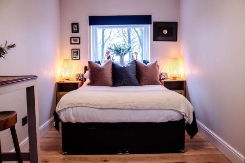 Harnham Apartment | Serene walk to cathedral, restaurants