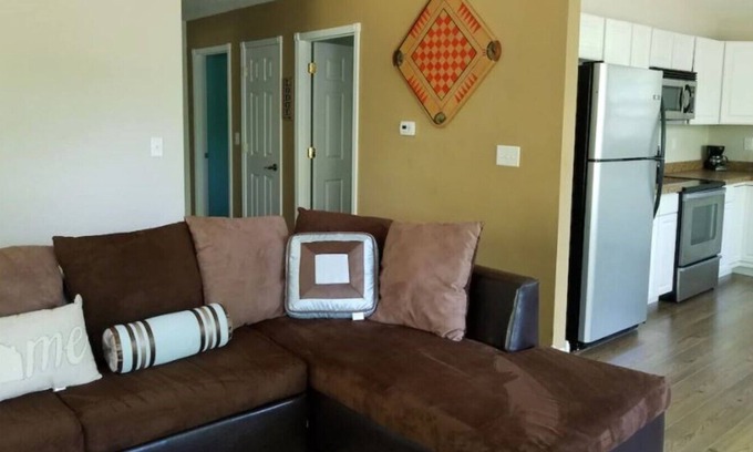 Ludington House | Serenity Hill - 3 bedroom house in Hamlin - close to Ludington State Park ******