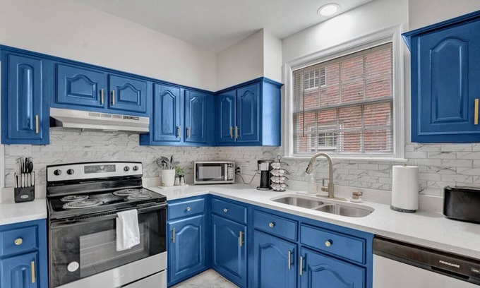 University District House | Serenity in East Memphis - 5 mi. from Midtown