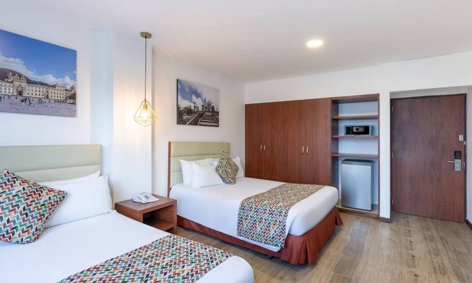 Usaquen Hotel | Serenity in the City! 2 Budget-friendly Units, Free Parking, City Views