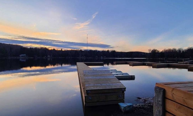 Minden House | Serenity on 12 mile Lake in beautiful cottage country.
