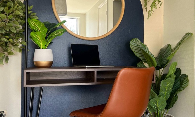 Lombard Apartment | Serenity & Style, With Parking