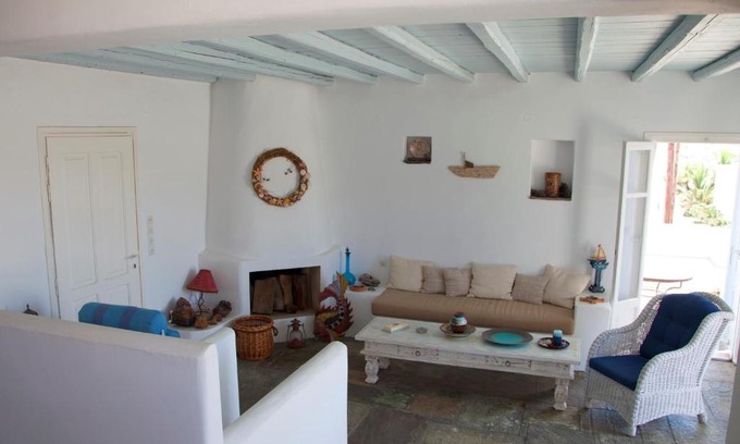 Livadi House | Serifos Homes