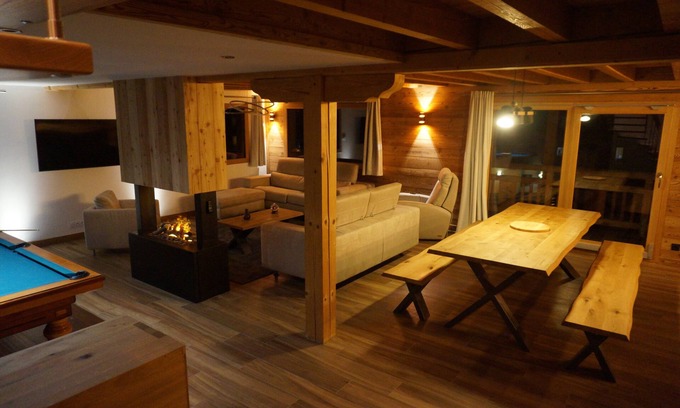 La Salle-les-Alpes House | Serre Chevalier: Large renovated traditional chalet, Sauna, Billiards, close to slopes