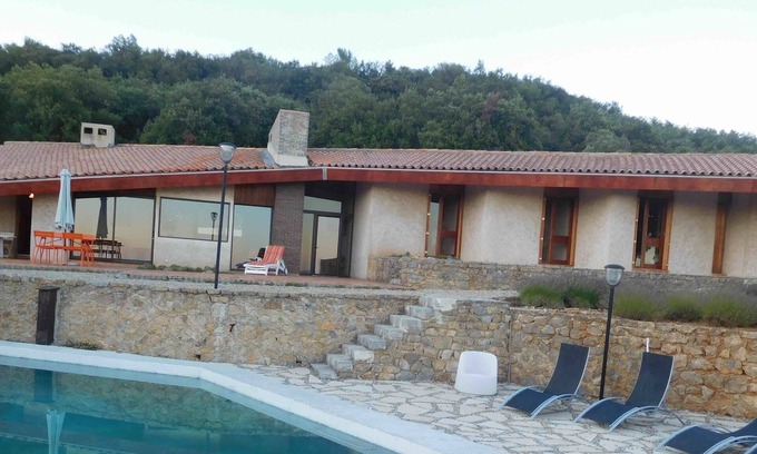 Mons House | Seventies architect-designed house.