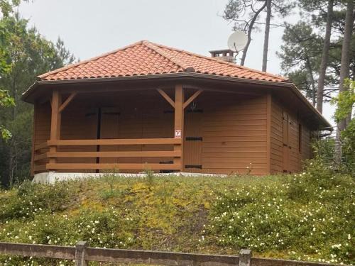 Le Verdon-sur-Mer Ski Chalet | Seventies
