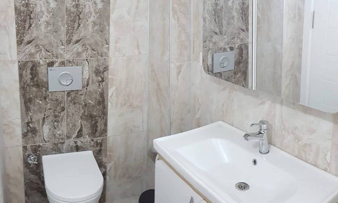 Kusadasi Bed & Breakfast | Sezgin Boutique Hotel 4Beds Room A/C,TV,fridge,pool,garden,free wi-fi & car park