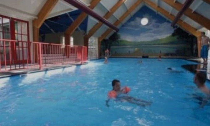 Municipality of Barneveld Ski Chalet | Sfeervol Boschalet 5 Persoons met Sauna