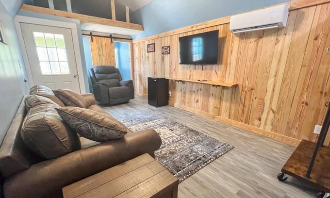 Steinhatchee Cabin | SFI Charters and Lodging - Steinhatchee Florida