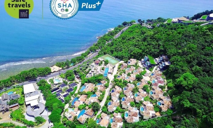 Patong Resort | (SHA+)Premium Deluxe Pool suite