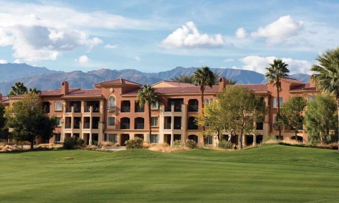 Palm Desert Hotel | Shadow Ridge I - The Villages (Studio)