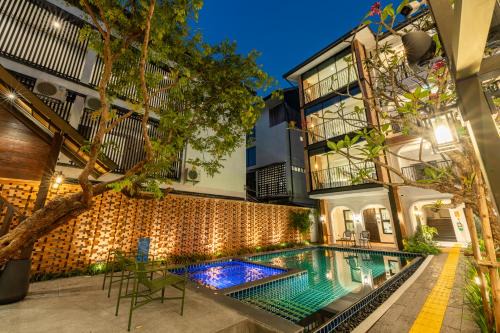 Old City Hotel | Shamrock Chiangmai Hotel-Adult Only