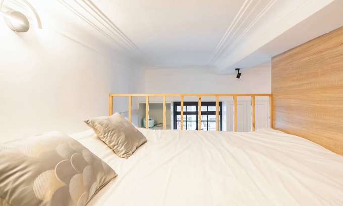 Jing'an Apartment | Shanghai Hills & Gefii The Doll's House