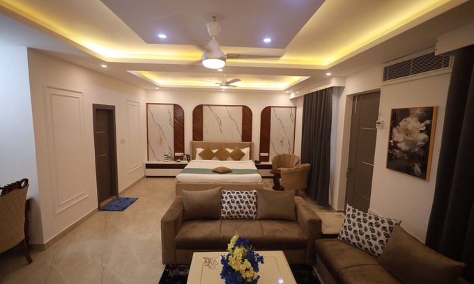 Vrindavan Hotel | Shanti Seva Dham