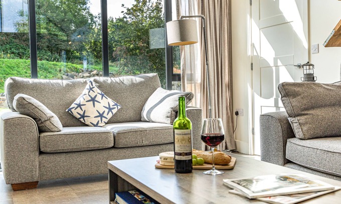 Bamburgh Cottage | Shearwater Lodge