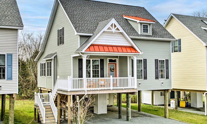 Cedar Neck House | 'Shell Cottage' w/BBQ: 4 Mi to Bethany Beach!