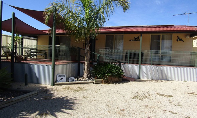 Dalrymple House | Shelldous - Dog friendly! Off Peak Special!