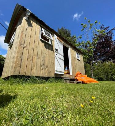 Gwynfe Other | Shepherds Hut - Brecon Beacons