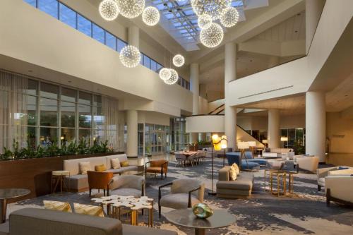 Arlington Hotel | Sheraton Arlington Hotel
