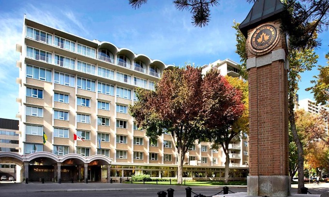 Saskatoon Downtown Hotel | Sheraton Cavalier Saskatoon Hotel