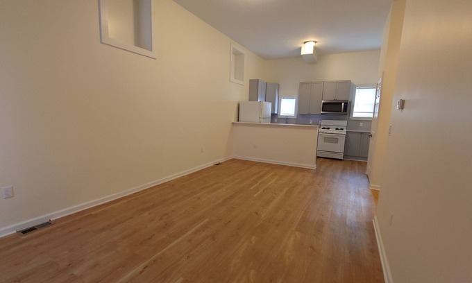 Albany Apartment | Sheridan Hollow, Heart of Albany! Easy access to many nearby Colleges