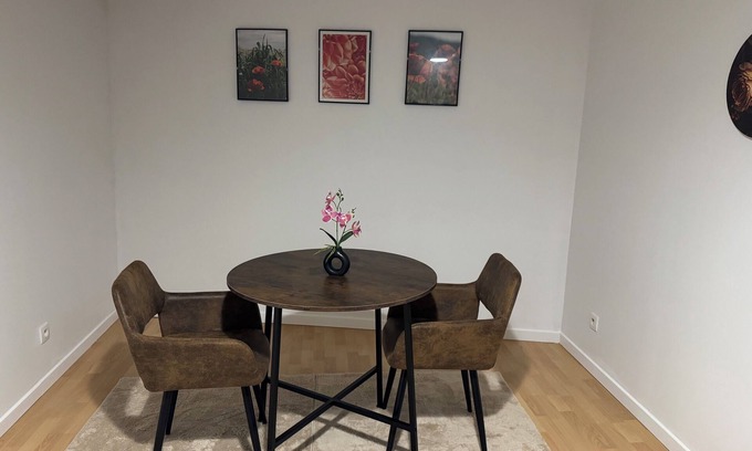 Beaucroissant Apartment | Shiloh - Room in shared apartment - Centre Beaucroissant