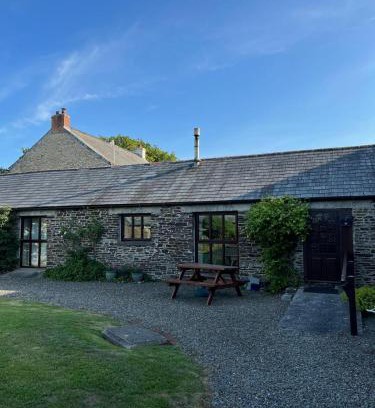Saint Gennys House | Shire Cottage - Crackington Haven, Cornwall