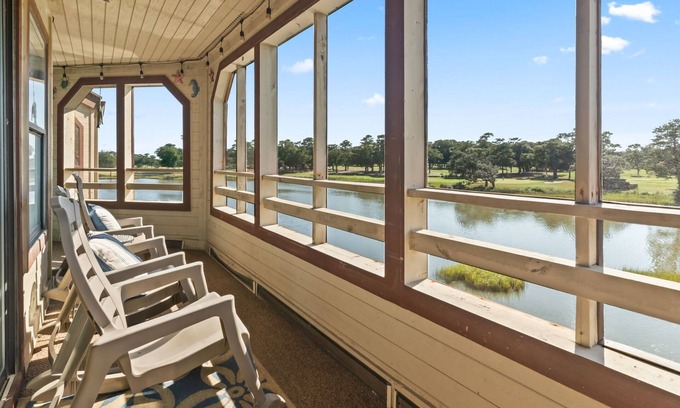 Myrtle Beach Condo | Shore Dr Sunset Retreat