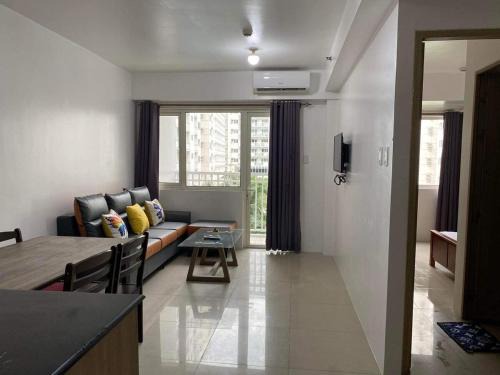 Barangay 76 Apartment | Shore Residence 2br 5f walking distance MOA near airport