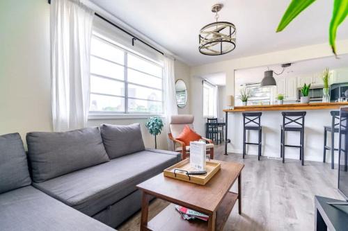 Victorian Village House | Short North Convention Private Parking Pet