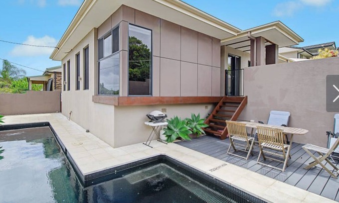 Port Macquarie House | Short walk to Flynn’s Beach