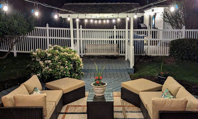 Beachwood-Bluffton House | Short walk to Pere Marquette Beach!🩴⛱️