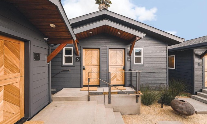 Stinson Beach House | Shortboard Room includes Queen Bed