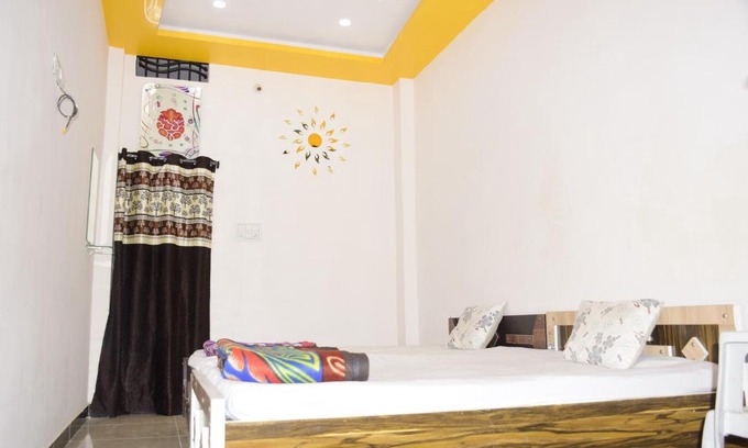 Ujjain House | Shree Gurudham Homestay