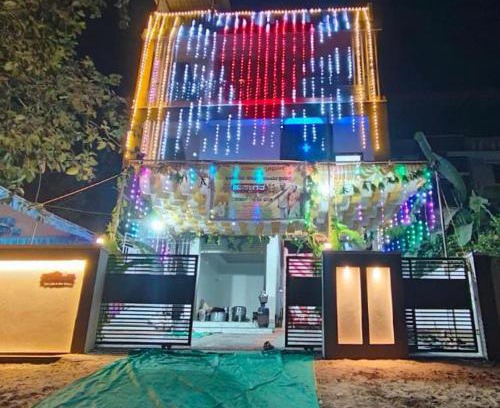 Gokarna House | Shri Virajita - Twin Bed with Living Room