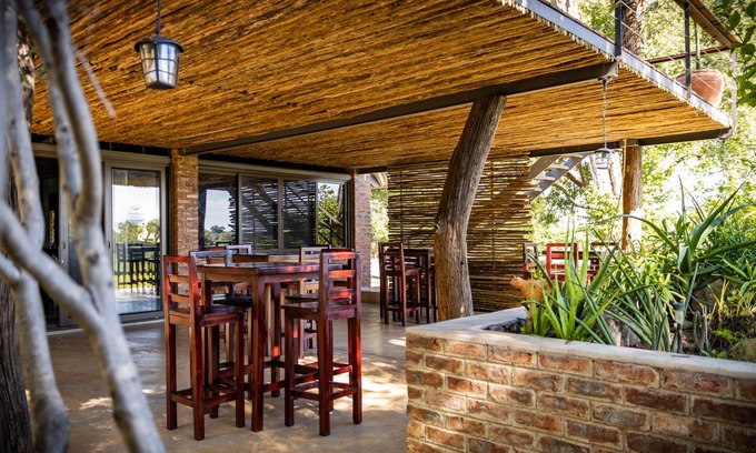 Victoria Falls Cabin | Sian Simba River Lodge