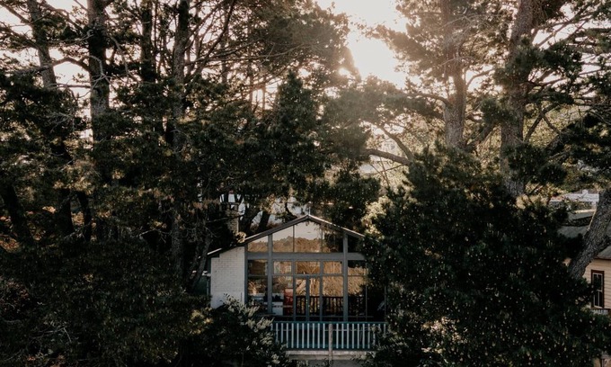 Katoomba House | Sidneys Retreat Summa