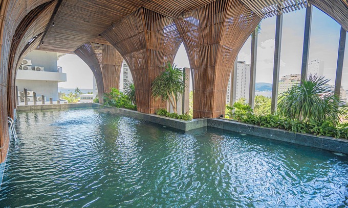 Tran Phu Beach Hotel | Signature Hotel Nha Trang