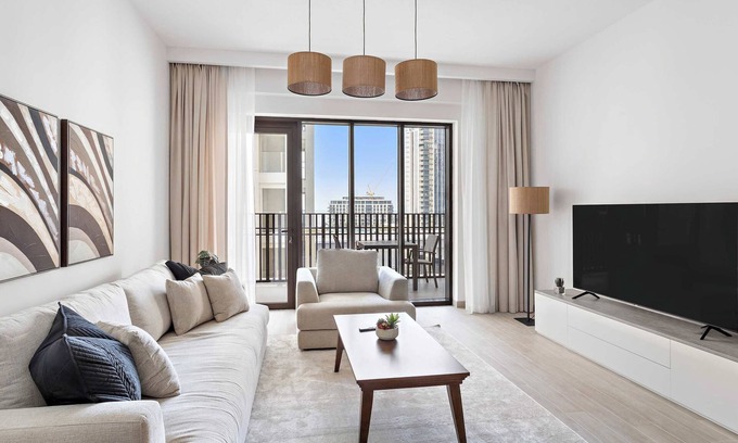 Dubai Apartment | Silkhaus Stylish 1BDR | New Sunset Creek Tower