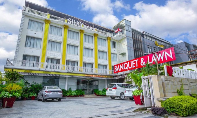 Zirakpur Hotel | Silky Hotel & Resorts