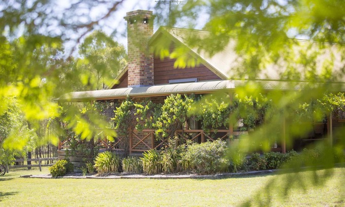 Pokolbin Cottage | Silky Oak Cottage - Delightful 3 bedroom country cottage on Hermitage Road
