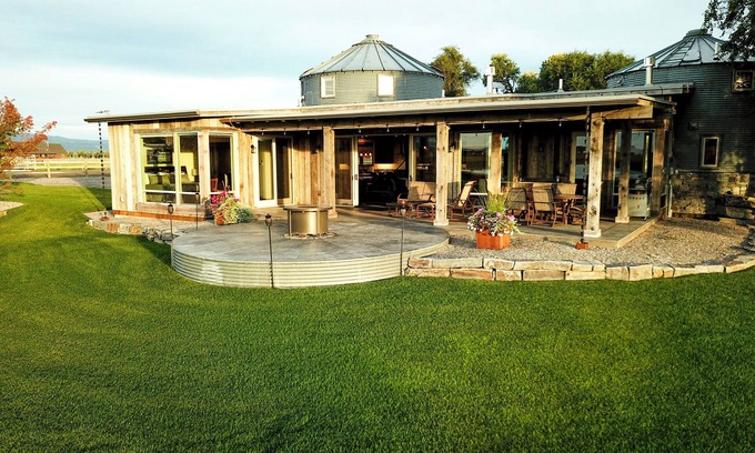 Kalispell House | Silo House, Stunning architecture, near Flathead Lake and Glacier Park.