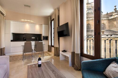 Central District Apartment | Siloe Plaza
