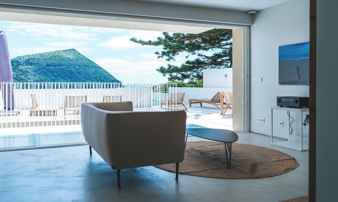 Angra do Heroismo Bed & Breakfast | Silveira Bay Lounge Retreat