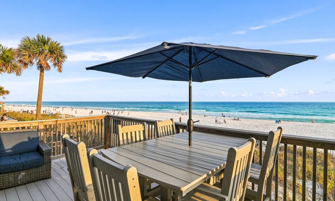 Fort Walton Beach - Destin House | 🏖️🐚 Silver Beach Retreat | Beachfront | Free VIP Package & Beach Chair Service!