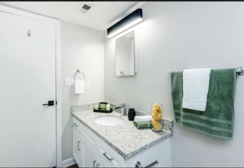 Huntsville Apartment | Silverstone Luxury Huntsville Extended Stay