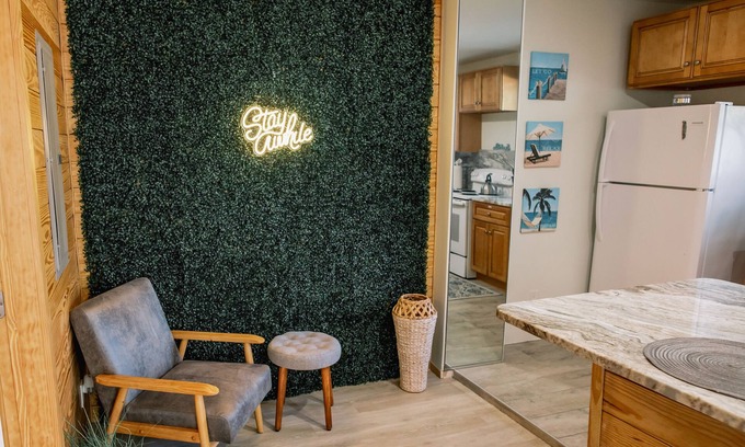 North Charleston Apartment | Simple Yet Elegant Stay - Perfect for Exploring Charleston