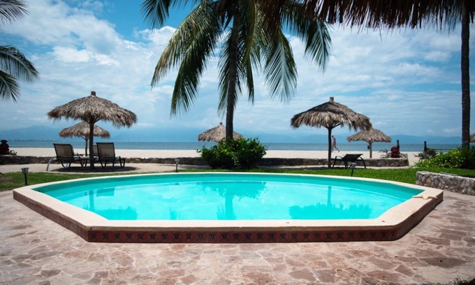 La Cruz de Huanacaxtle Cabin | SimplyBaku - Beach Amenecer