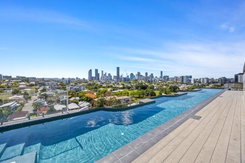 East Brisbane Apartment | Sinclair Apartments - Free Secure Parking